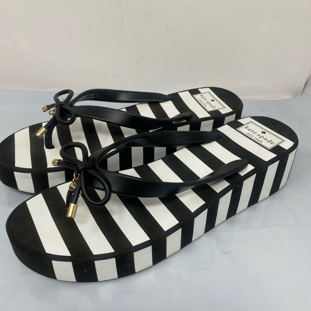 Kate Spade Black and White Graphic Sandals